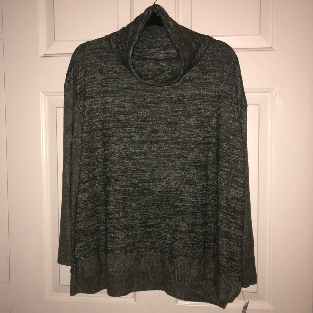 NWT!! Sonoma sweater. Olive green. Size XL Petite.